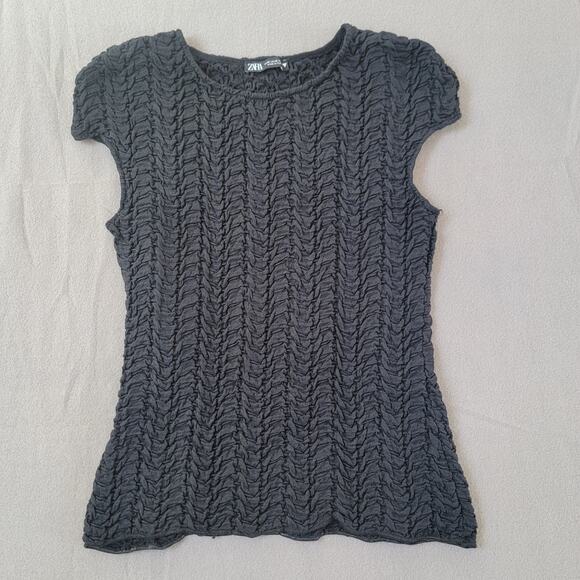 Zara Frilled Textured Cap Sleeves Black Top Sz Medium Casual Stretchy Corp - Picture 1 of 5